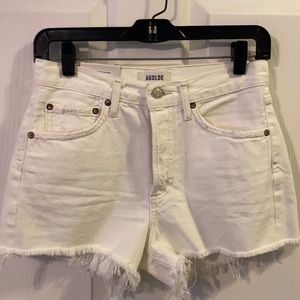 AGOLDE, size 24, white jean shorts